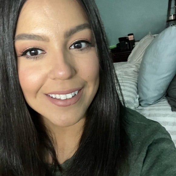 Meet your Posher, Maribel - Picture 1 of 1